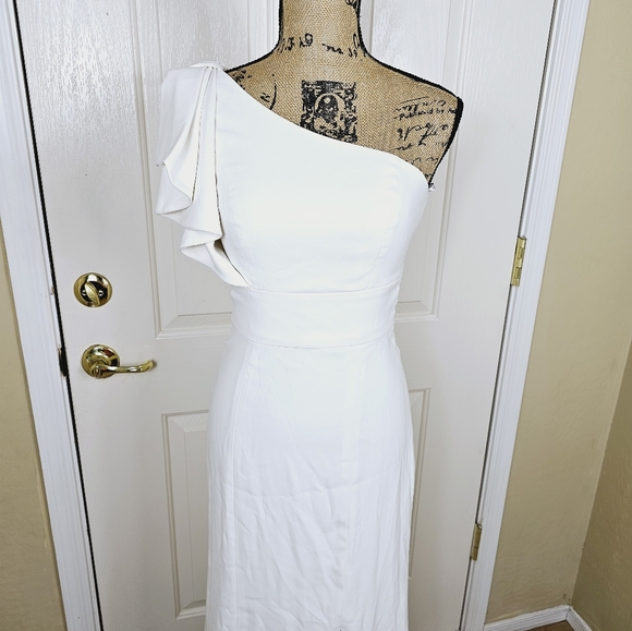AFTER SIX Bowed One-Shoulder Trumpet Gown - Picture 3 of 10